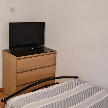 Luton, Lu3 Double Ensuite Room Luton  Exterior photo